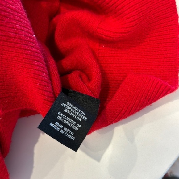 32 Degrees Red Crew Neck Graphic Sweater - Picture 6 of 6